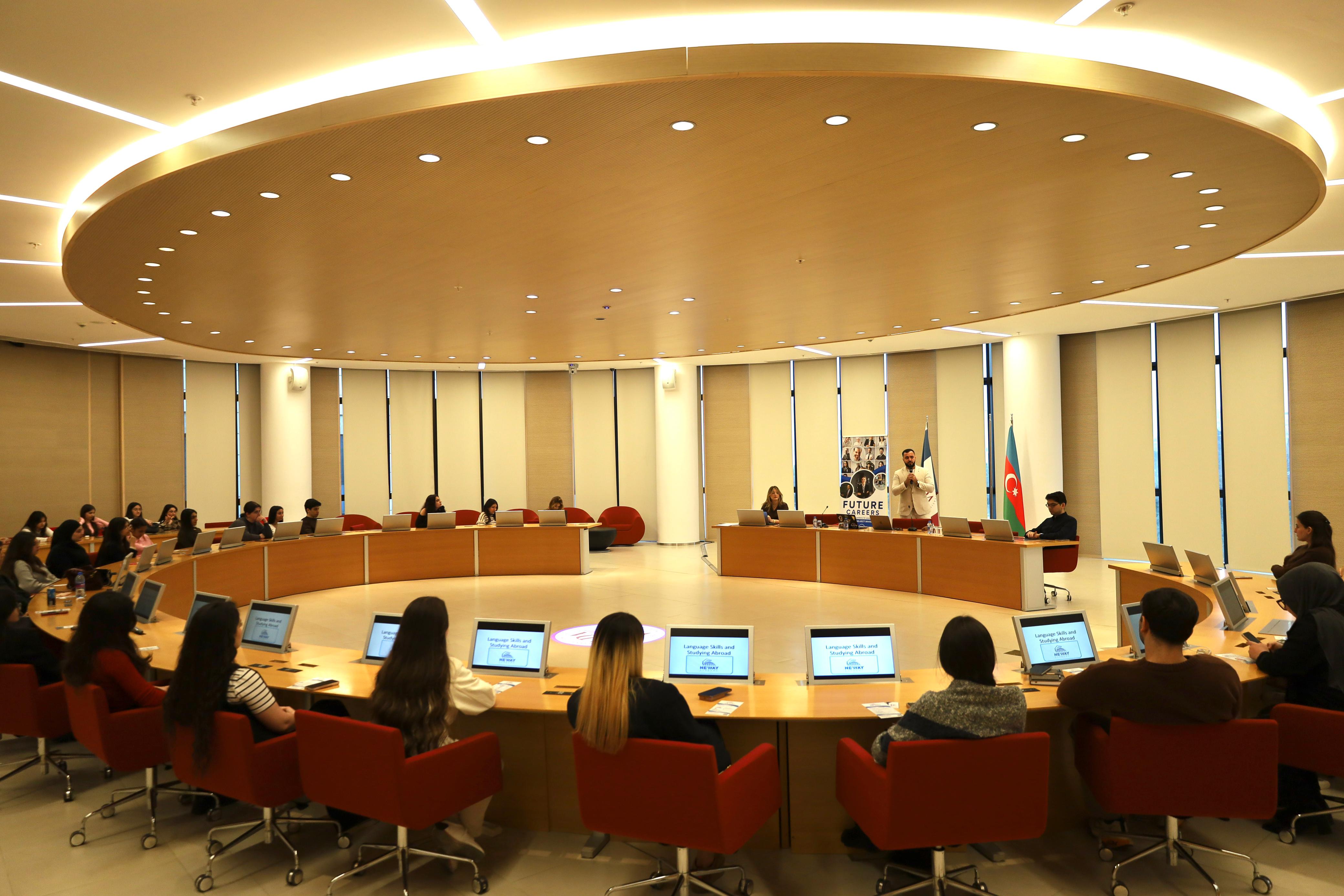 ADA Universitetində “Language Skills and Studying Abroad” seminarı uğurla baş tutdu